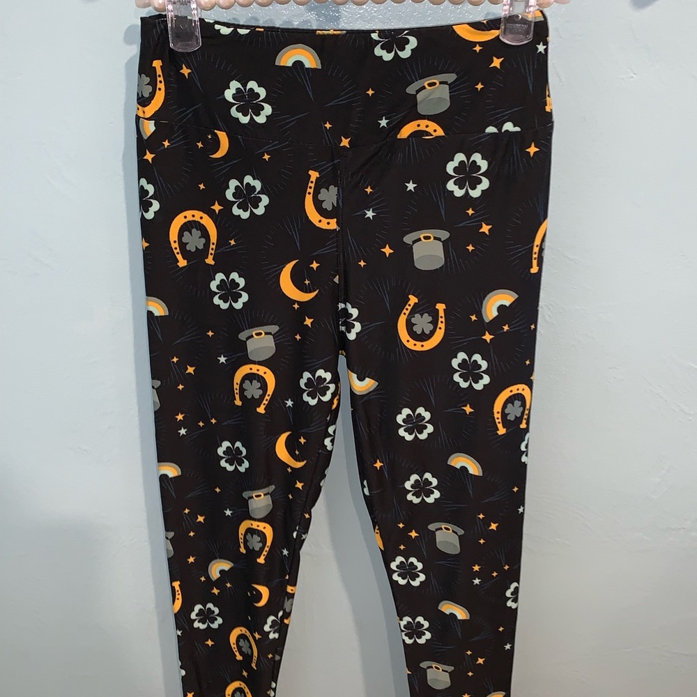 LuLaRoe St.Patty’s leggings NWOT OS